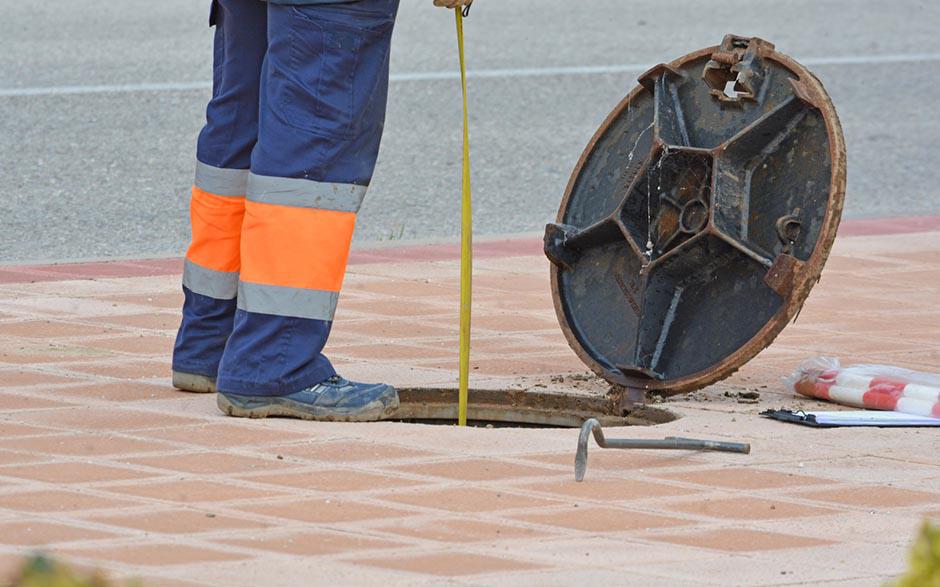 déboucher canalisation wc Les Bréviaires